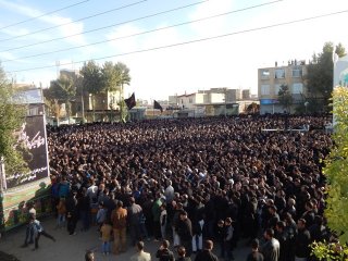 مراسم تا سوعای حسینی  در میدان امام حسین(ع)شهر قیدار+عكس